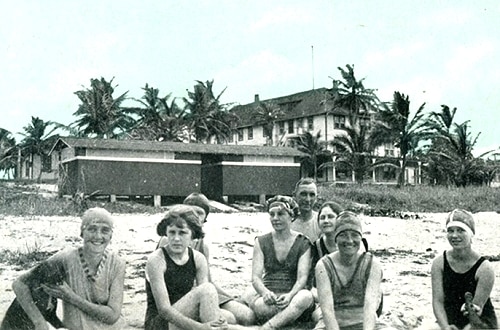 Boynton Beach Hotel with bathers